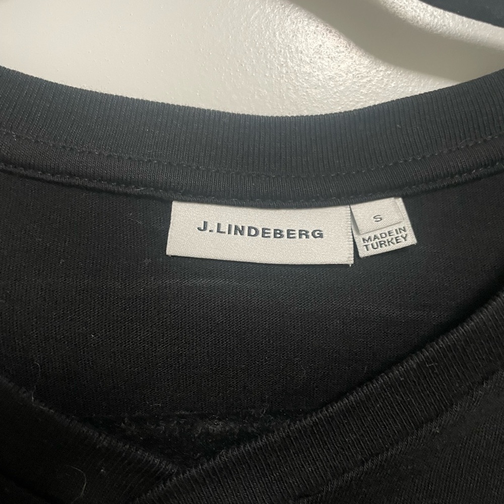 J. Lindenberg V-Neck - Picture 2 of 4